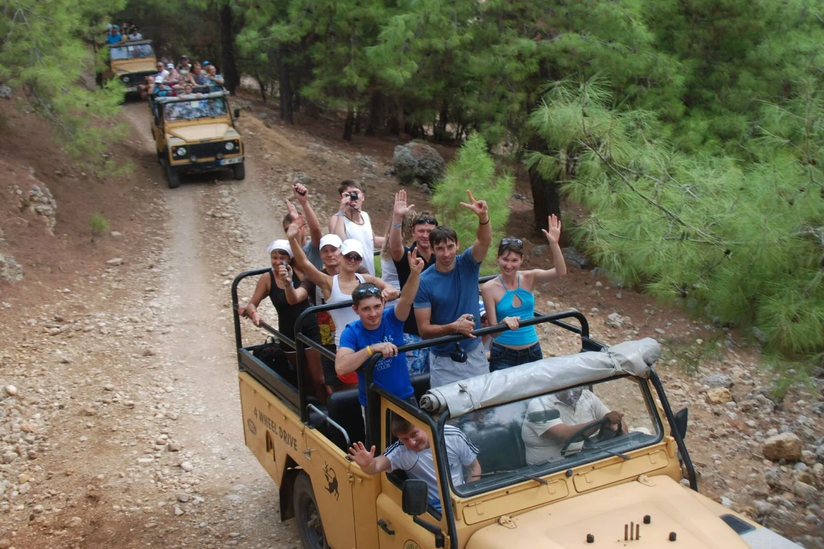 Jeep Safari - 1