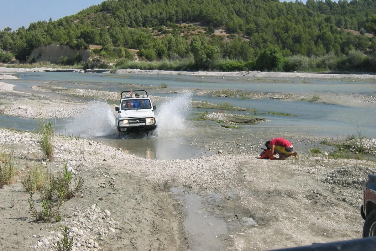 Jeep Safari - 2